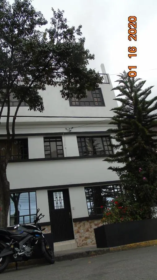 Hotel Familia Lombana Bogotá